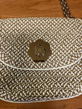 Eric Javits White and Tan Woven Crossbody with Gold Flower Turn-Lock